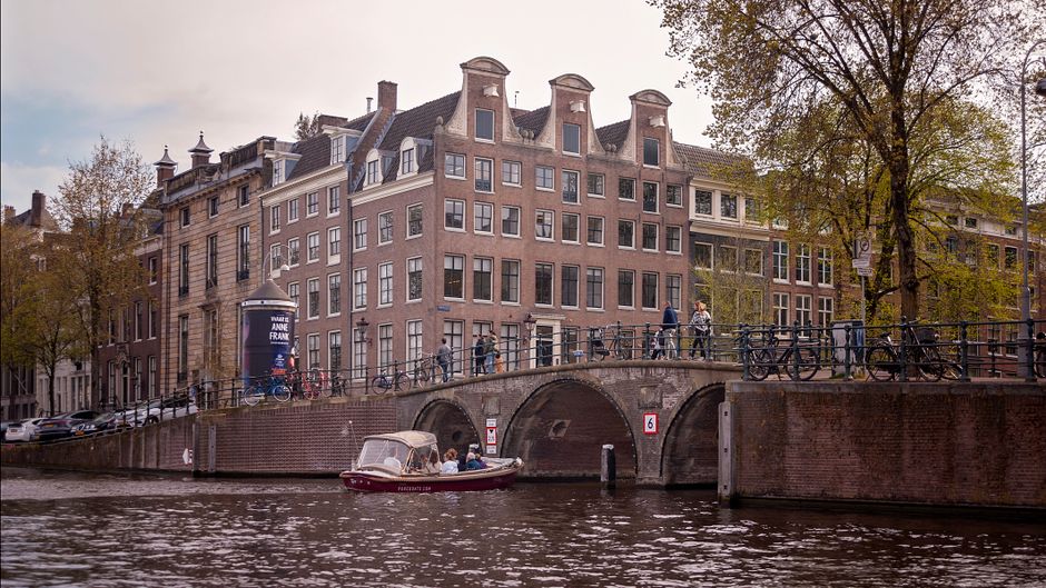 Het Anne Frank Huis aan de Prinsengracht in Amsterdam